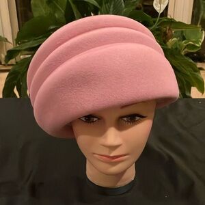 Elegant Lt.Pink Wool Felt Hat